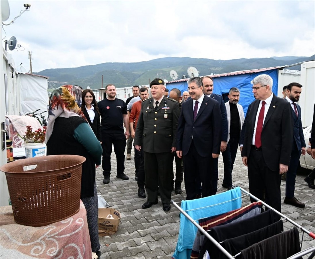 Konteyner kentte hüzünlü bayramlaşma;