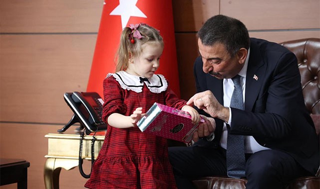 ''Aziz şehidimizin emanetlerine devletin sıcaklığını hissettirmek hepimizin görevi''