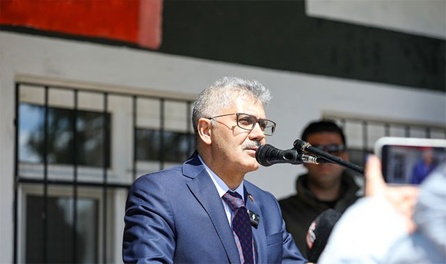 Niğde'nin bu köyünde asırlık gelenek devam ediyor: Vali Çelik, vatandaşlara helva dağıttı