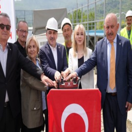 “Modern spor alanları geleceğe yatırımdır”