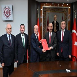 Eğirdir'e 500 milyonluk eğitim desteği: ''Bu eser, ilimle, ahlakla yoğrulmuş hayatlara açılan kapıdır''
