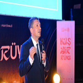 “Lütfen mütevazı yaşayalım”