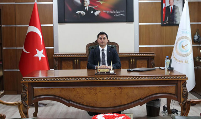 Tortum'un yeni Kaymakamı Hakan Başoğlu oldu;