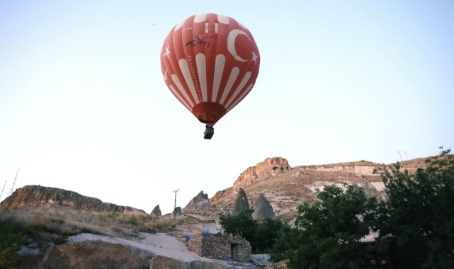 Vali balonla Soğanlı’yı havadan izledi