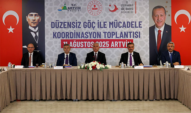 Valiler, düzensiz göçle mücadele için bir araya geldi;