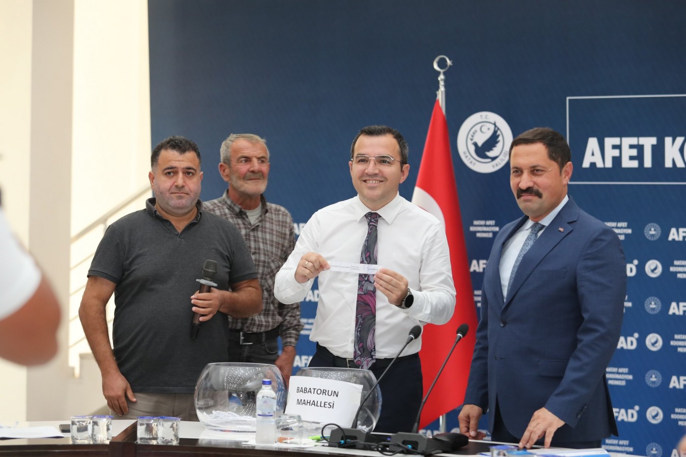Hatay’da deprem konutları için ilk kura