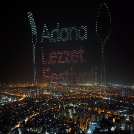 Adana’da festival coşkusu gökyüzüne taştı