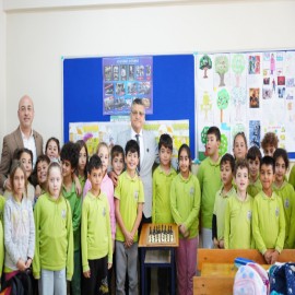 "Azimle çalışan çocuklarımız Sinop’un gururudur"