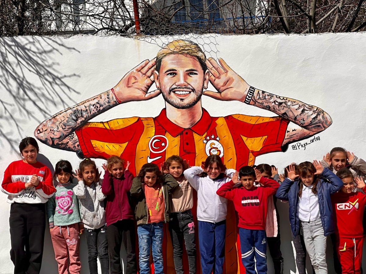 Eğil'de çocukların grafiti mutluluğu;
