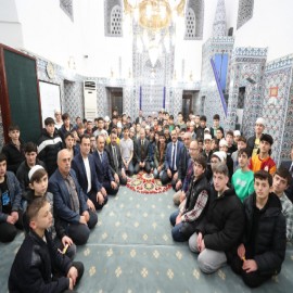Hafız adaylarıyla Ramazan sohbeti