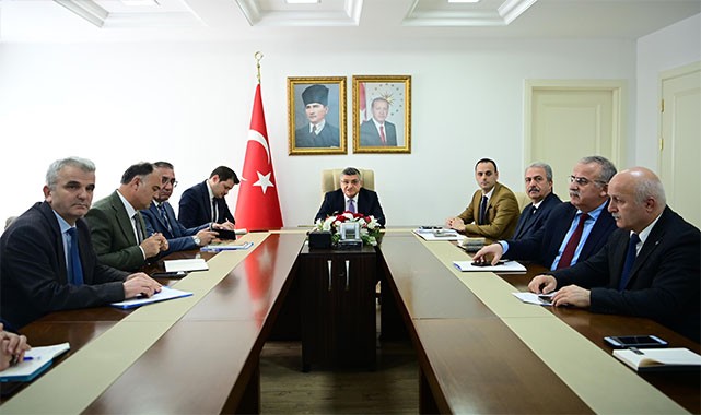 ''Zayıfların ve geride kalanların sorunlarını çözmek boynumuzun borcudur''