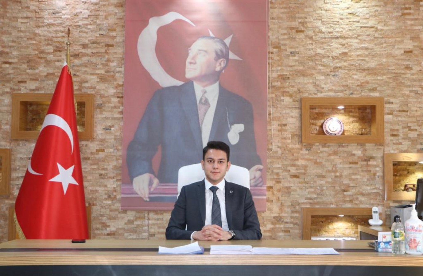Mete ÖZTÜRK;