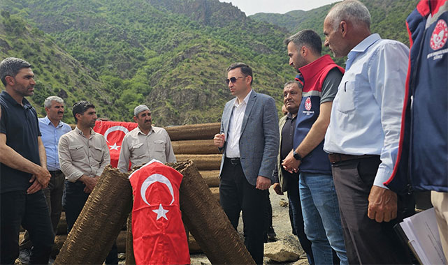 Kaymakam Gülderen, arıcılara sepet dağıttı;