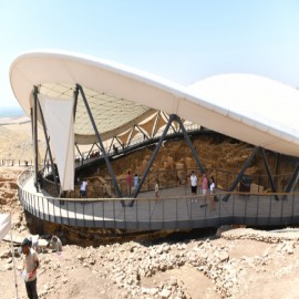 Karahantepe ile Göbeklitepe’de güzel şeyler oluyor