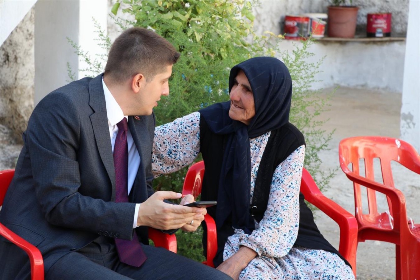 ‘Şehit ve gazi aileleri başımızın tacı’