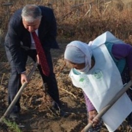 Kaymakam Duru'ya sosyal medya hatırlatması