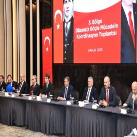Valiler Urfa’da düzensiz göçü konuştu