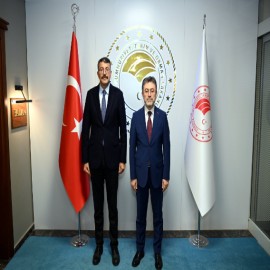 Vali Çelik, vatandaşların taleplerini Bakan Yumaklı’ya iletti