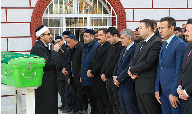Niğde Vali Yardımcısı Arık'ın acı günü!;