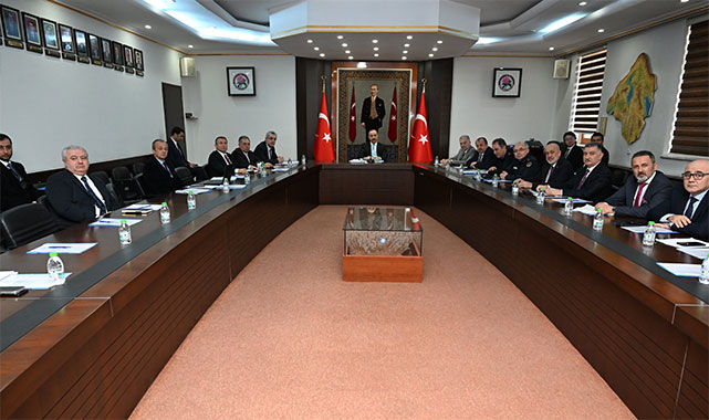 Isparta'da sokak hayvanları için kritik adım: Yeni barınaklar yolda!;