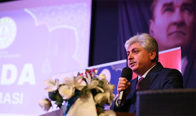 ''İlk emri 'oku' olan bir medeniyetin mensuplarıyız''