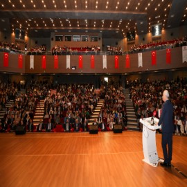 "Dünya ülkeleri İsrail'e tepki göstermeli"