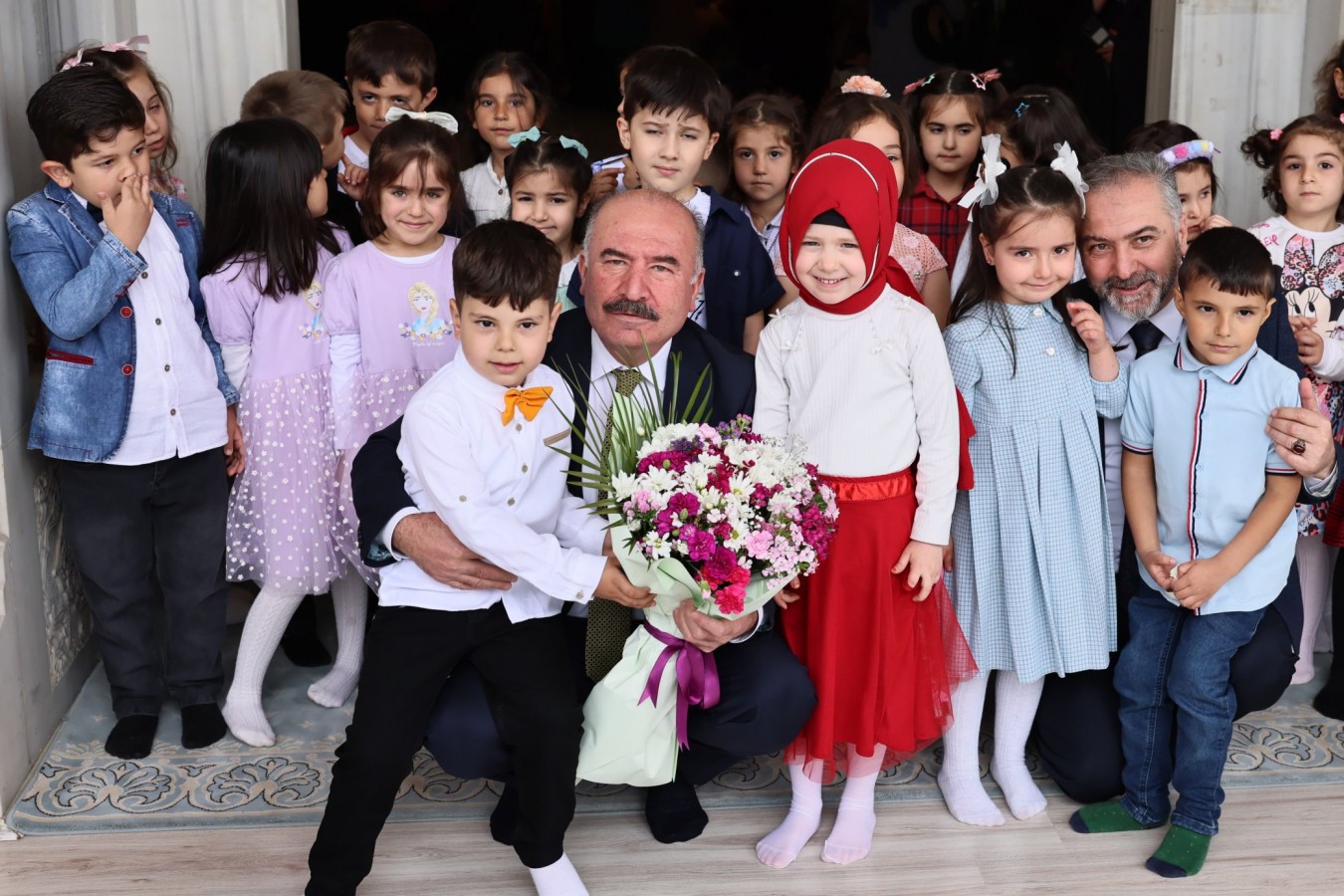 Vali Çalgan: Ağaç yaşken eğilir;