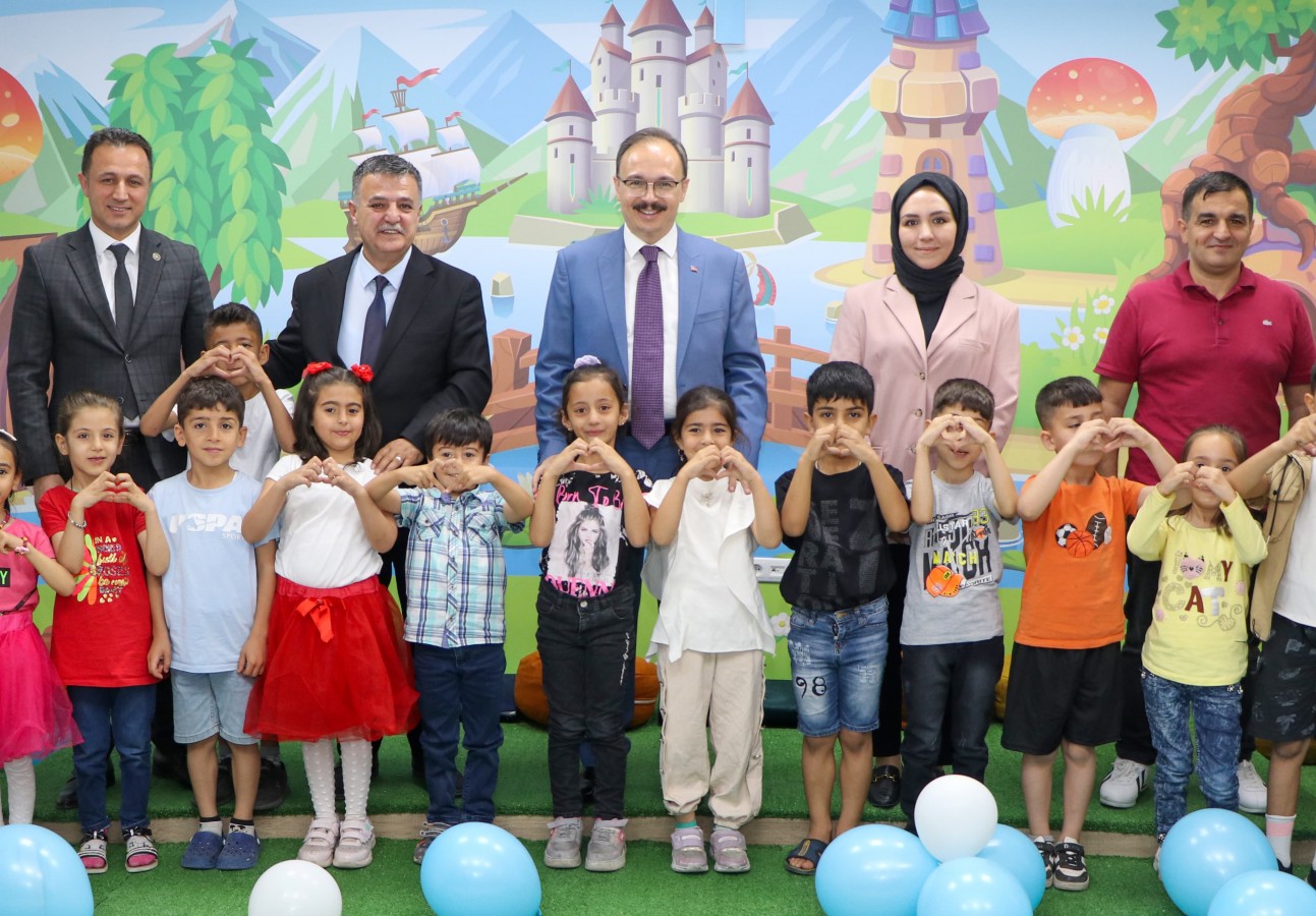 "Kütüphanelerimiz cehalete karşı çok önemli bir üs bölgesidir";
