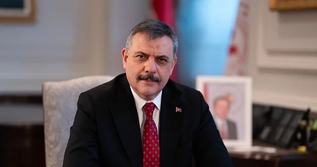 Bakan Çiftçi’den öğrencilerin imdadına yetişen polislere övgü