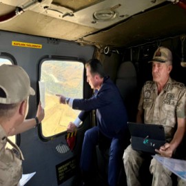 Vali Karakaya, şenlik alanını helikopterle denetledi