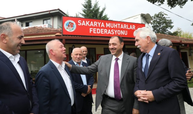 Muhtarlarla bir araya geldi