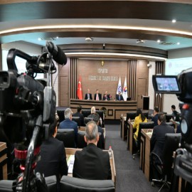 "Kamu kaynaklarını, şeffaf ve verimli kullanmak temel önceliğimiz"