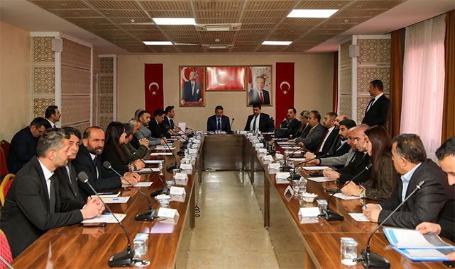 Hakkari'de katı atık yönetimi masaya yatırıldı