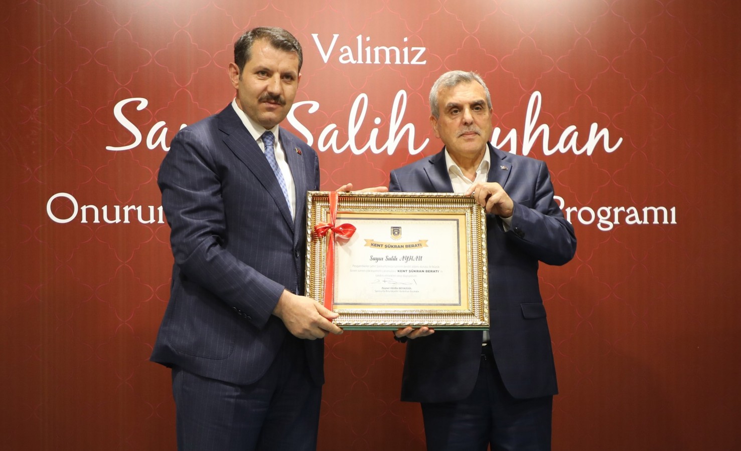 Şanlıurfa'nın ‘Şükran Beratı’ ile uğurlandı;