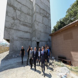 "Van'ın imarı ve ihyası için aşkla çalışıyoruz"