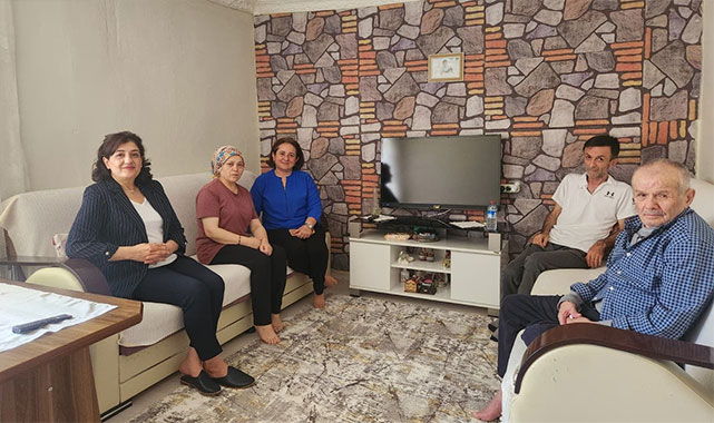 Vali Yavuz'un eşinden örnek ziyaret;