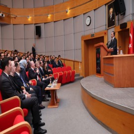 Bakan Kacır, geleceğin kaymakamlarıyla bir araya geldi