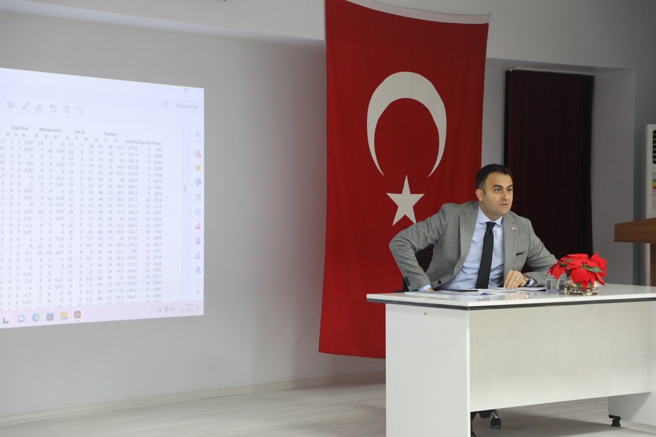 Veli toplantısı yaptı;