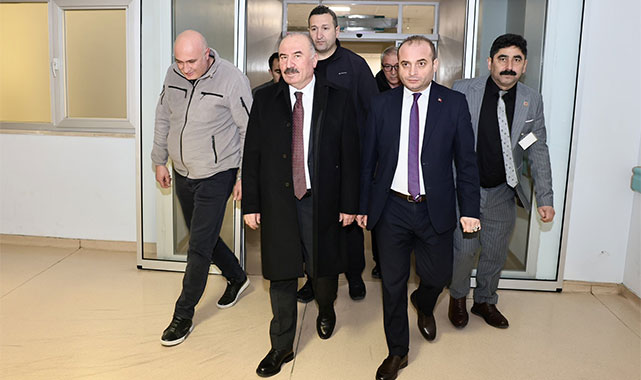 Çorum'da iki ayrı trafik kazası: Vali Çalgan yaralıları tek tek ziyaret etti!
