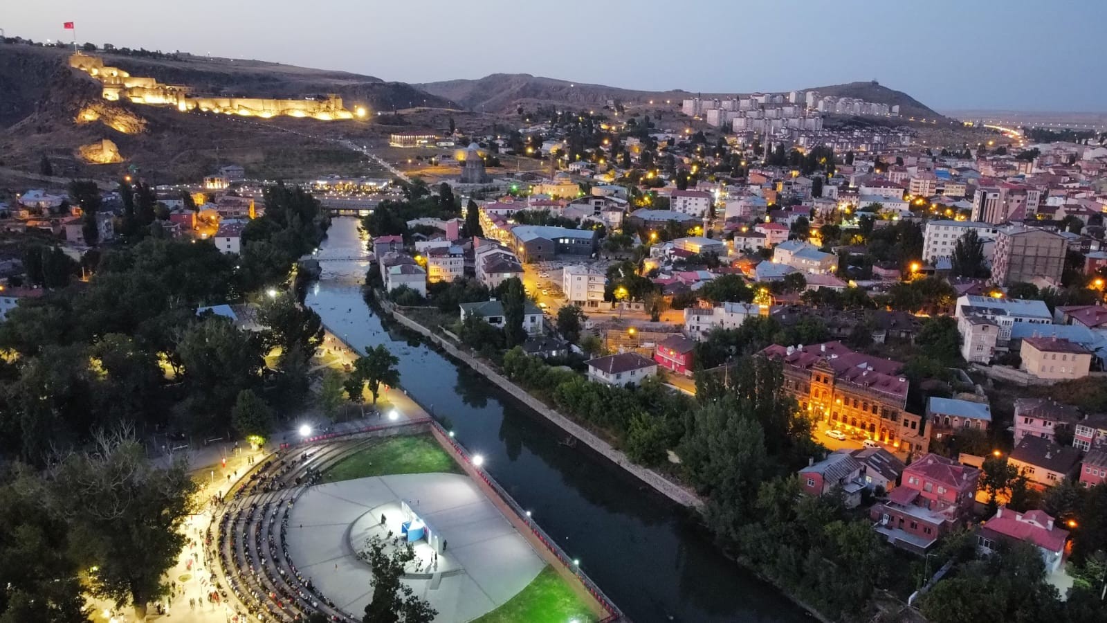 "Gazi Kars, Türkiye'nin parlayan yıldızı olacak"