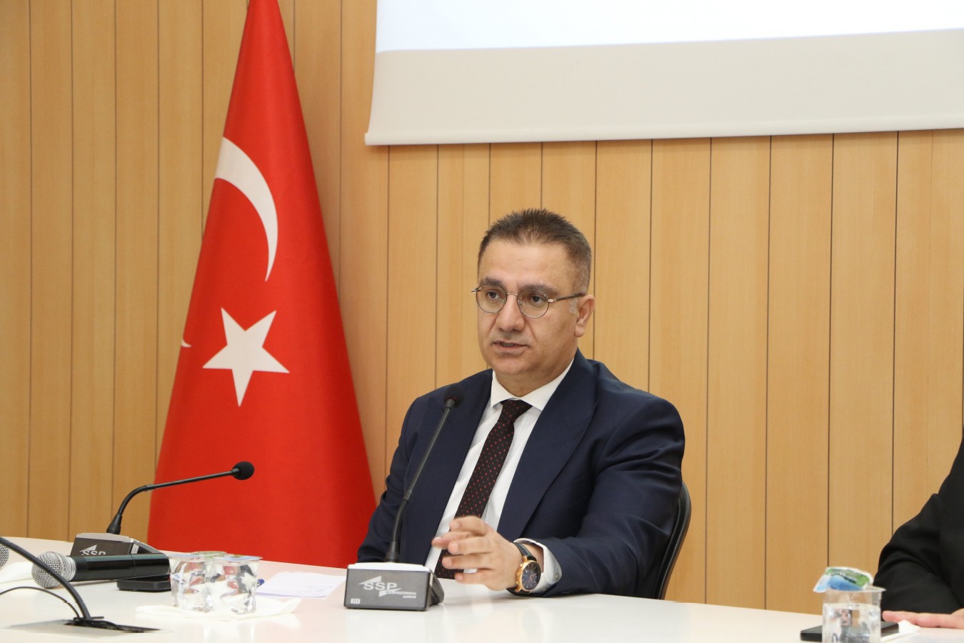 "Din görevlileri; toplumun manevi mimarlarıdır"