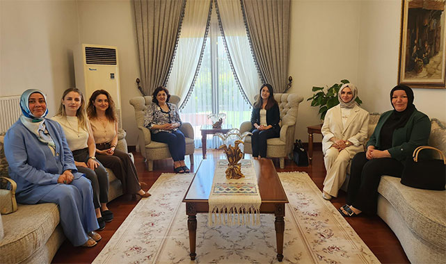 ''Kadınlarımızın eğitime ve dayanışma kültürüne sunduğu katkılar gurur kaynağı''