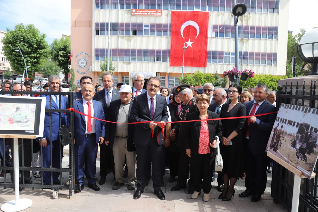 Vali Ayaz, kene ve koronaya karşı uyardı
