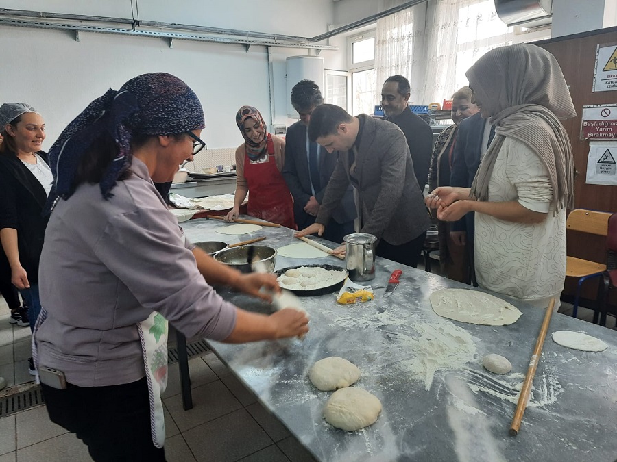 “Yerli tüketim bilinci küçük yaşta kazandırılmalı”;