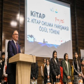 En çok kitap okuyan öğrencilere ödül