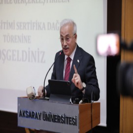 “Bütün imkanları gençlerimiz için seferber ediyoruz”