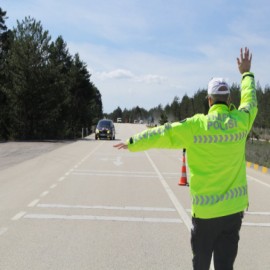 Selektörle radar uyarısına kesilen cezalar iptal edildi