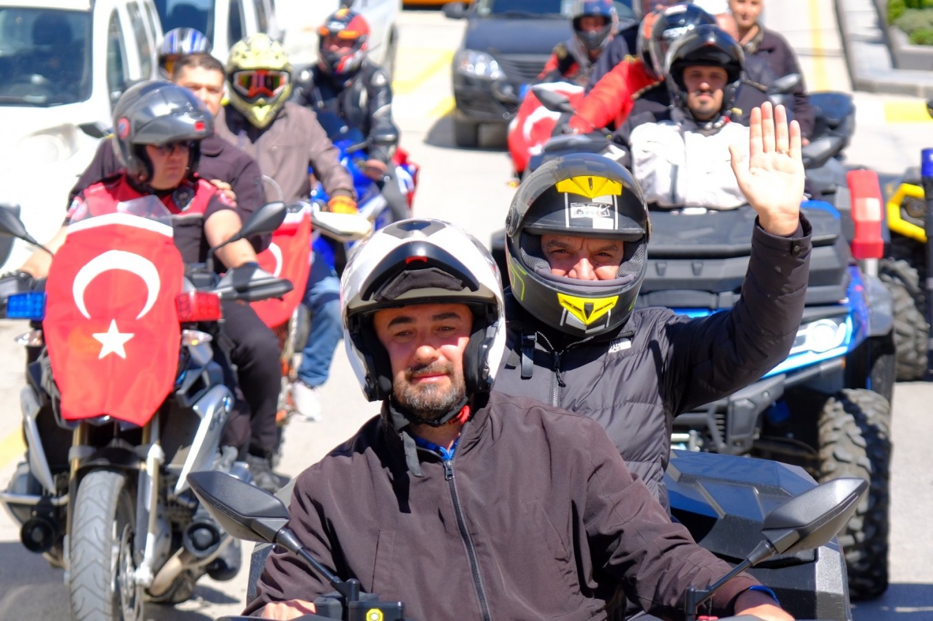 ATV'ye binen vali, şehir turu yaptı