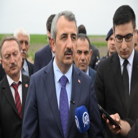 “Bu yıl 300 kilometrenin üzerinde sathi kaplama ve asfalt yol yapmayı hedefliyoruz”