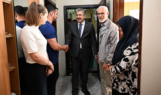 46 yıllık çınarlar ile yeni evliler bir arada: ''Aile toplumumuzun temeli'';